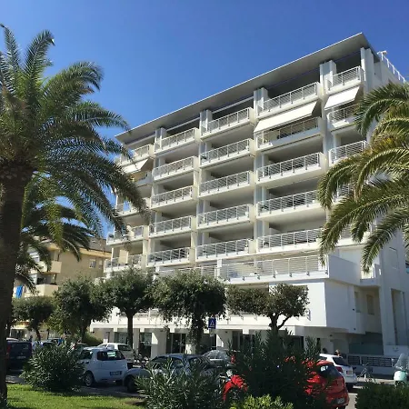 Fronte Mare-Centrale-Riviera Palace-Giulianova-Apartment-Affitti Solo Da Sabato A Sabato Exterior foto