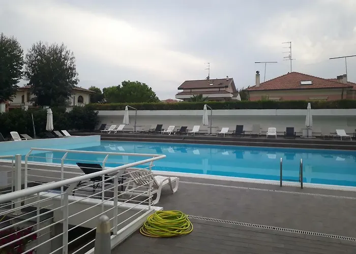 Fronte Mare-Centrale-Riviera Palace-Giulianova-Apartment-Affitti Solo Da Sabato A Sabato