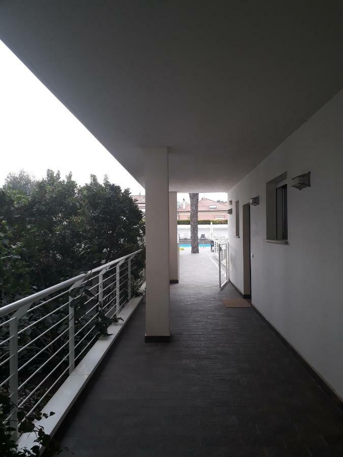 Apartment Riviera Palace Giulianova: Beachfront In Location Giulianova